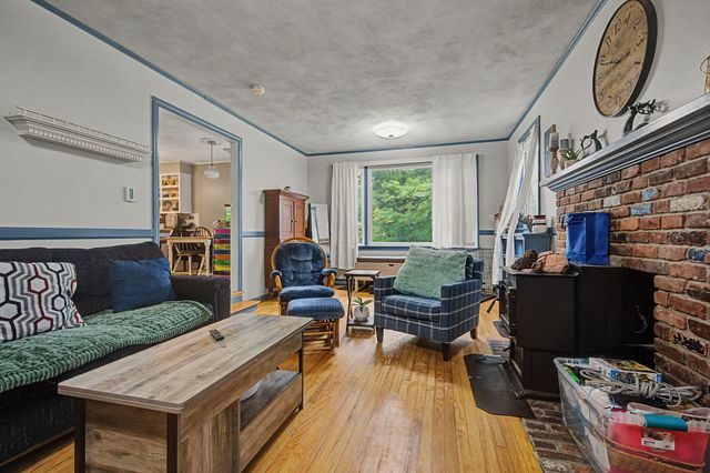 216 Southampton Rd, Westhampton, MA 01027