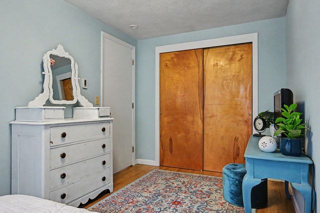 216 Southampton Rd, Westhampton, MA 01027