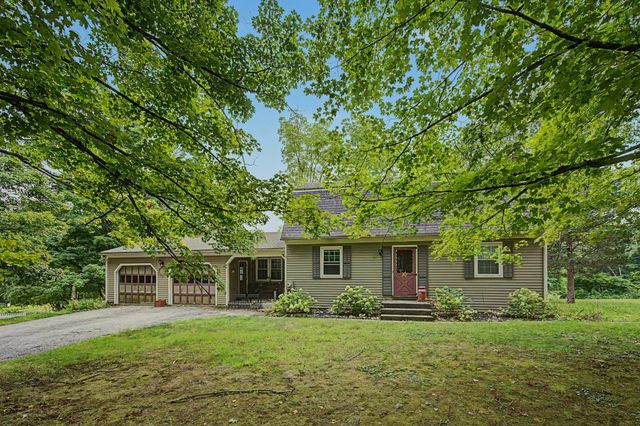 216 Southampton Rd, Westhampton, MA 01027