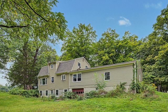216 Southampton Rd, Westhampton, MA 01027