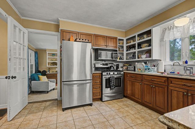 216 Southampton Rd, Westhampton, MA 01027