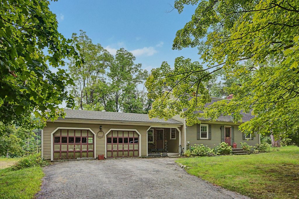 216 Southampton Rd, Westhampton, MA 01027