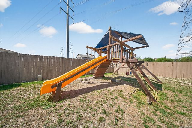 11523 Oaks Hike, San Antonio, TX 78245