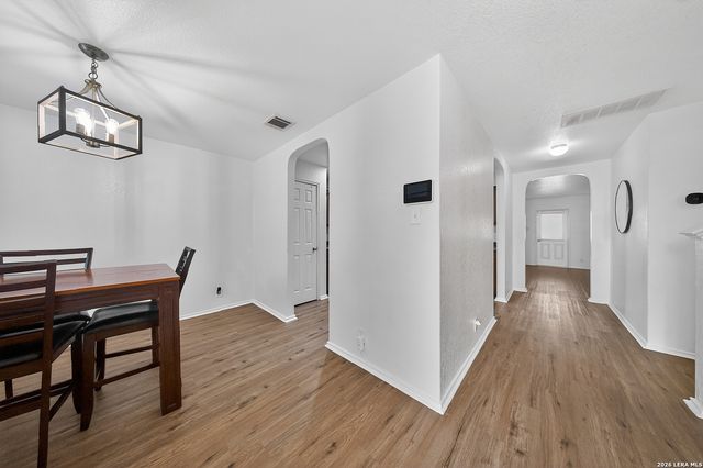 11523 Oaks Hike, San Antonio, TX 78245