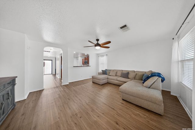 11523 Oaks Hike, San Antonio, TX 78245