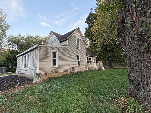 4436 Fennessey Street SW, Grand Rapids, MI 49534