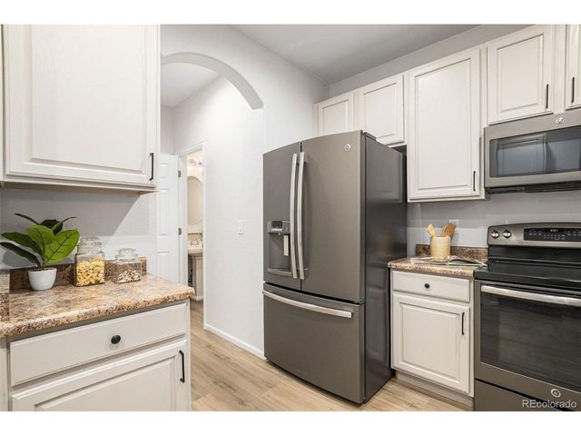 11360 Navajo Cir B, Denver, CO 80234