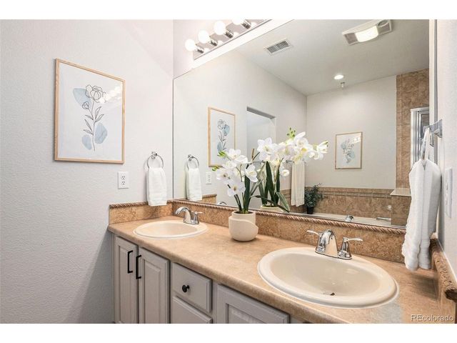 11360 Navajo Cir B, Denver, CO 80234