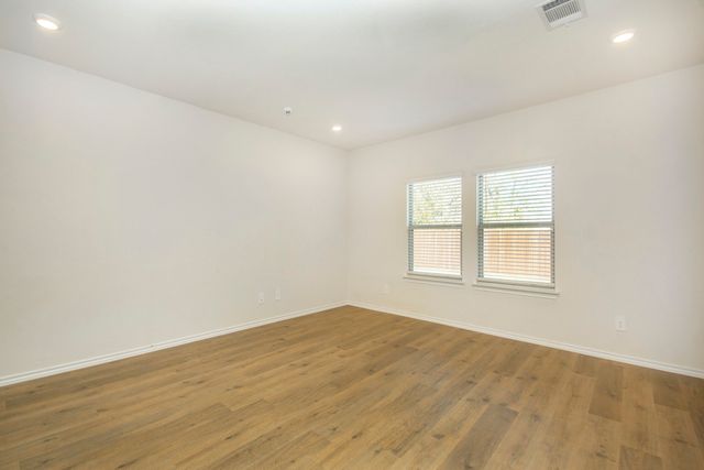 420 Lucky Lane, Ferris, TX 75125