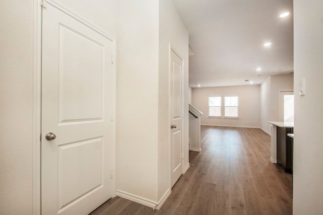 420 Lucky Lane, Ferris, TX 75125