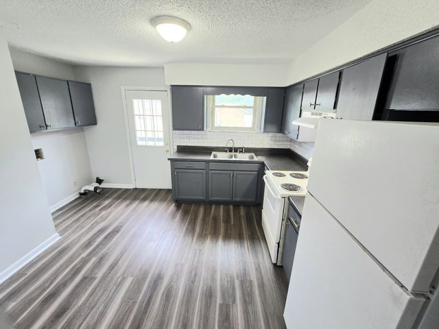 3728 Village Trail, Nashville, TN 37207