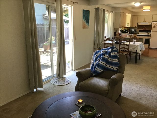 32528 26th Avenue SW, Federal Way, WA 98023