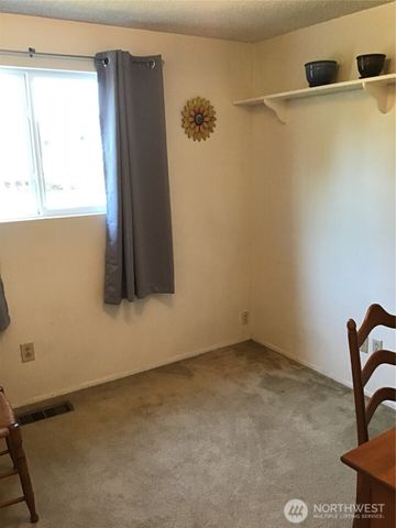 32528 26th Avenue SW, Federal Way, WA 98023