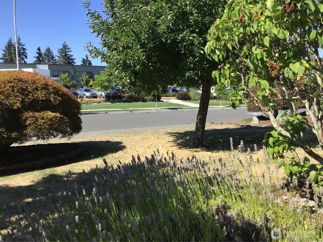 32528 26th Avenue SW, Federal Way, WA 98023