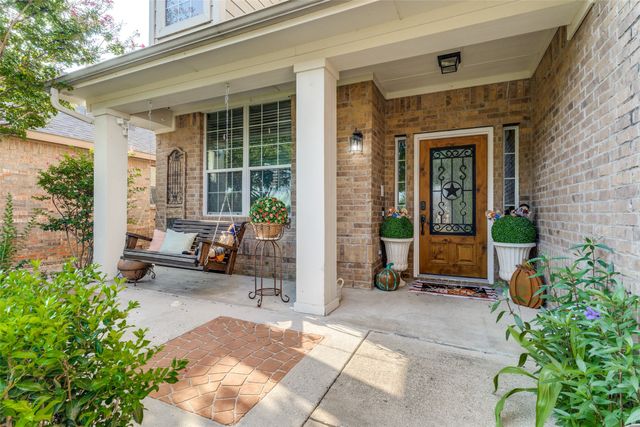 468 Darlington Trail, Fort Worth, TX 76131