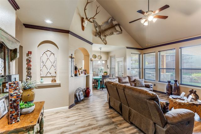 468 Darlington Trail, Fort Worth, TX 76131