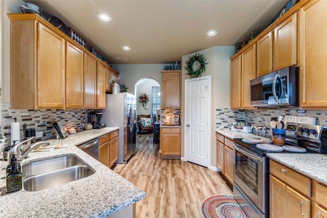 468 Darlington Trail, Fort Worth, TX 76131