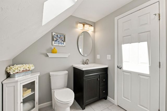295 Peverly Road, Northfield, NH 03276