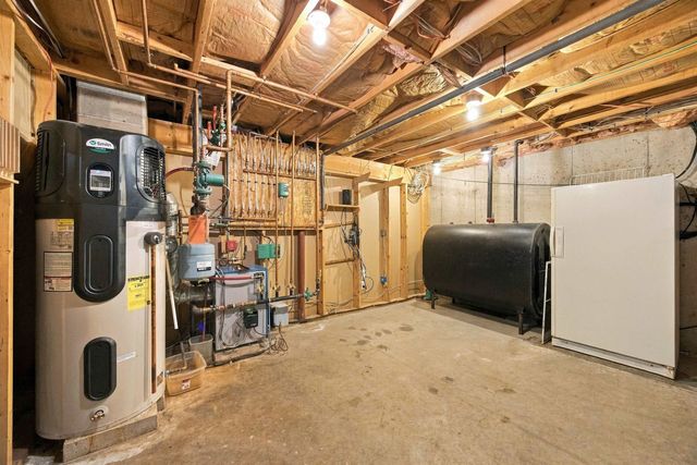 295 Peverly Road, Northfield, NH 03276