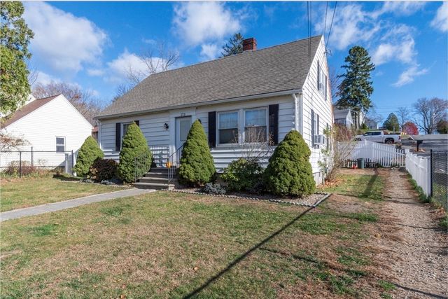 173 Jackson St, Methuen, MA 01844