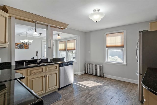 173 Jackson St, Methuen, MA 01844