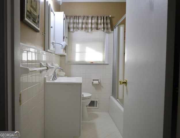 4778 Garrett Drive SW, Mableton, GA 30126