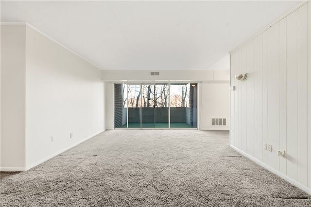 4106 Charlemagne Cir, Pittsburgh, PA 15237