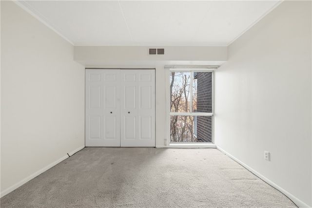 4106 Charlemagne Cir, Pittsburgh, PA 15237