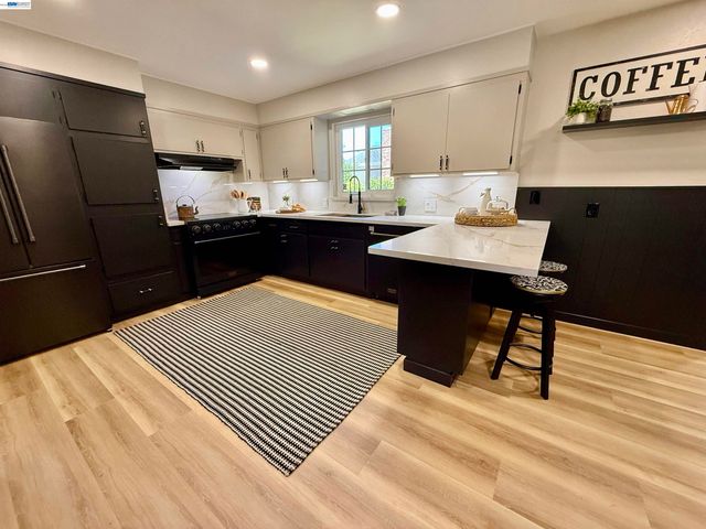 950 Fulton Ave, San Leandro, CA 94577