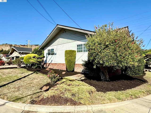 950 Fulton Ave, San Leandro, CA 94577