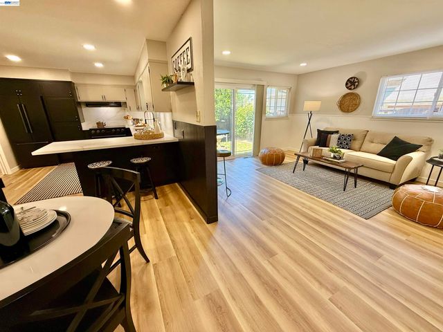 950 Fulton Ave, San Leandro, CA 94577