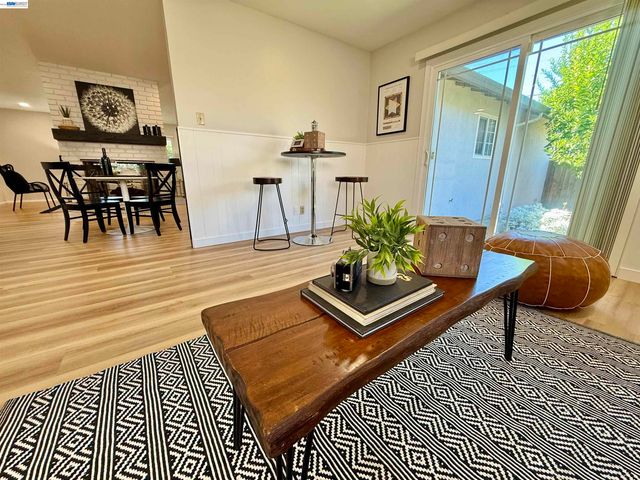 950 Fulton Ave, San Leandro, CA 94577