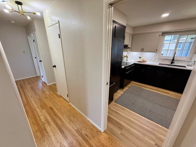 950 Fulton Ave, San Leandro, CA 94577