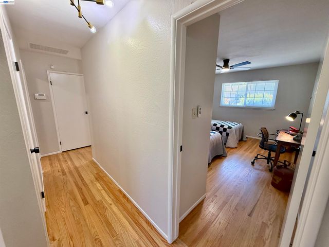950 Fulton Ave, San Leandro, CA 94577