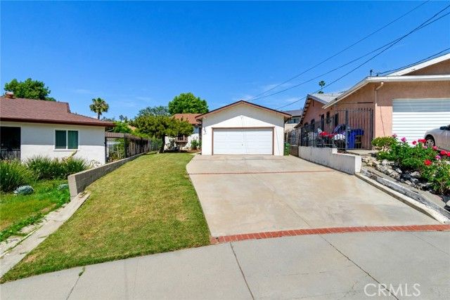 4855 Klamath, Los Angeles, CA 90032
