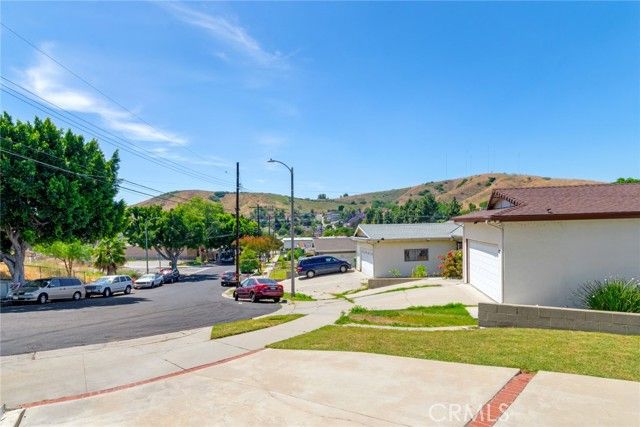 4855 Klamath, Los Angeles, CA 90032