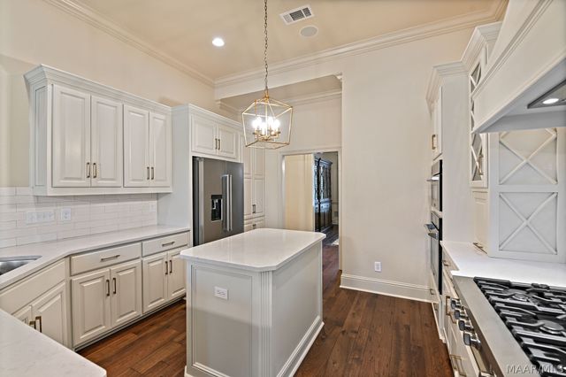 7544 Lakeridge Drive, Montgomery, AL 36117