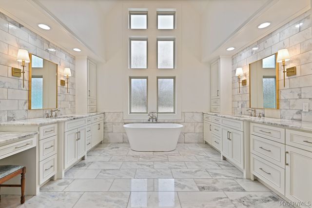 7544 Lakeridge Drive, Montgomery, AL 36117