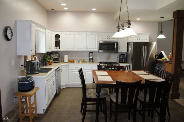 36 Victory Hill, Coatesville, IN 46121