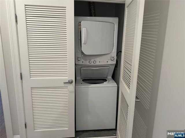 40 Park Avenue 305, Park Ridge, NJ 07656