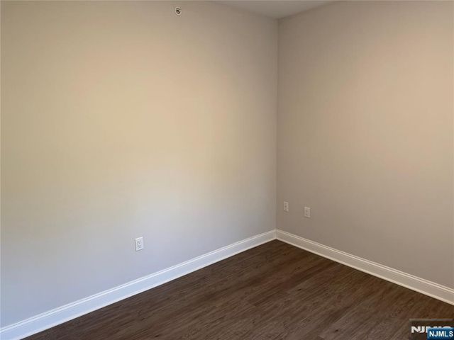 40 Park Avenue 305, Park Ridge, NJ 07656