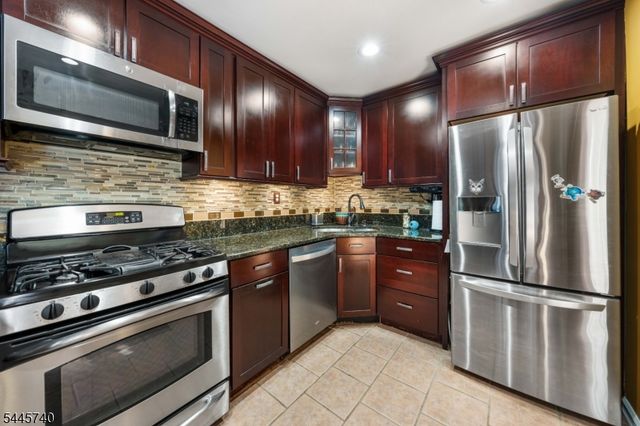 419 Edgewood Rd 1, Linden City, NJ 07036