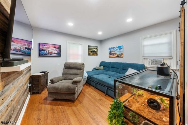 419 Edgewood Rd 1, Linden City, NJ 07036
