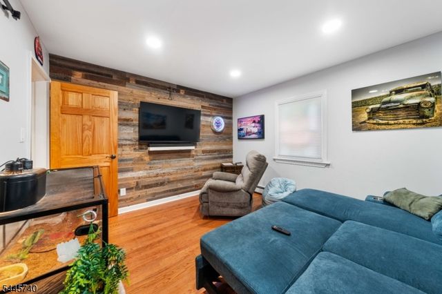419 Edgewood Rd 1, Linden City, NJ 07036