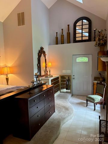 341 N Oak Street, Statesville, NC 28677