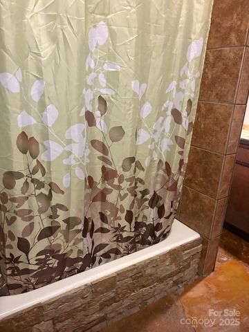 341 N Oak Street, Statesville, NC 28677