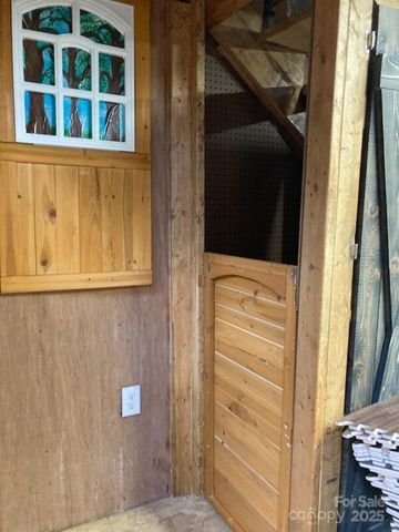 341 N Oak Street, Statesville, NC 28677