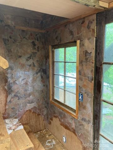 341 N Oak Street, Statesville, NC 28677