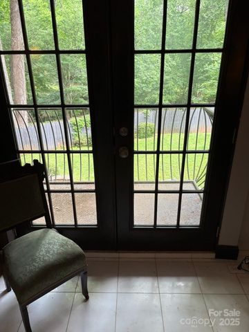 341 N Oak Street, Statesville, NC 28677