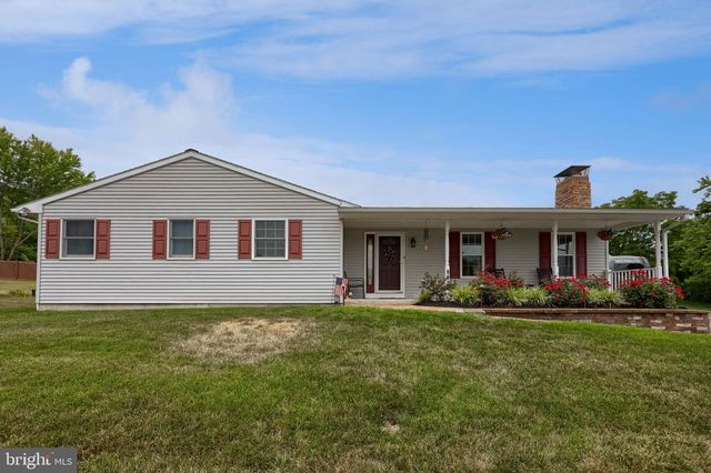 902 FRITZTOWN RD, Reading, PA 19608